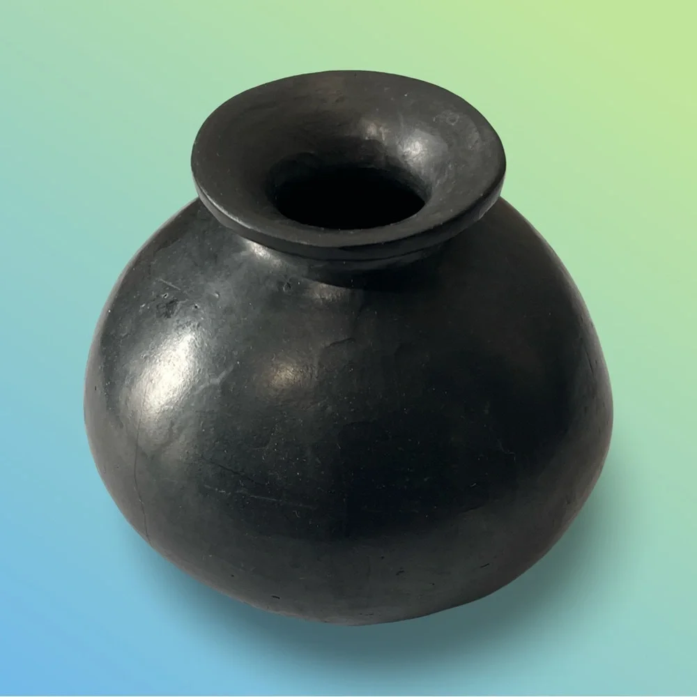 Barro Negro Decorative Pottery Jug Vase Oaxaca, Mexico 50’s